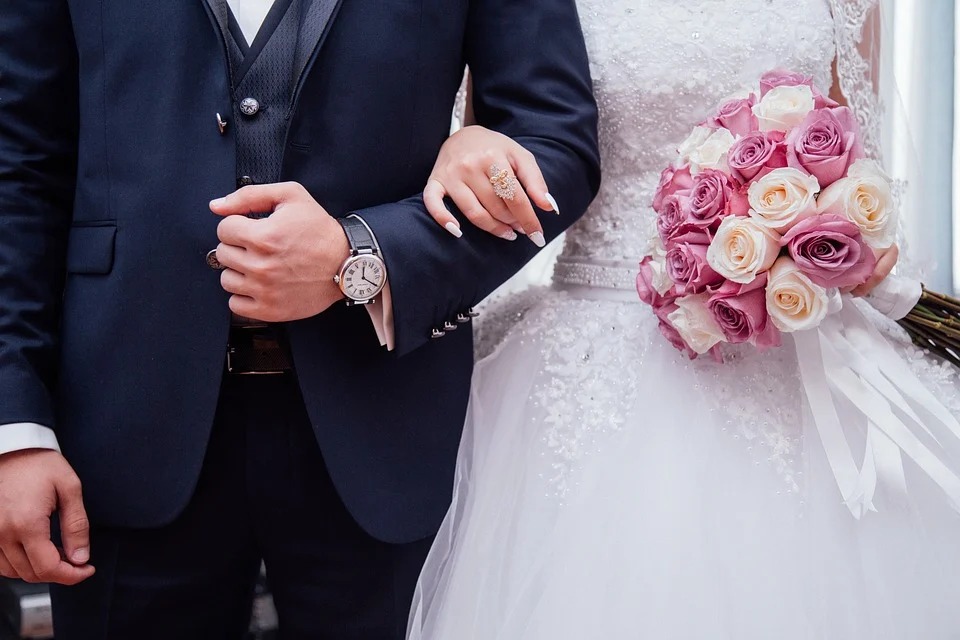 Los Mejores Vestidos de Novia para Gorditas: Corte Princesa, Sirena y Más Opciones