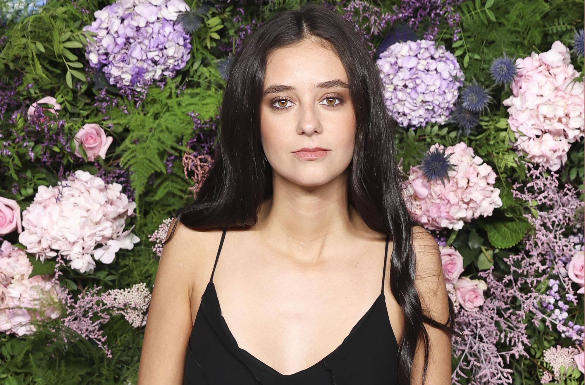 Descubre los secretos del estilo de Victoria Federica en las bodas: sus looks más espectaculares