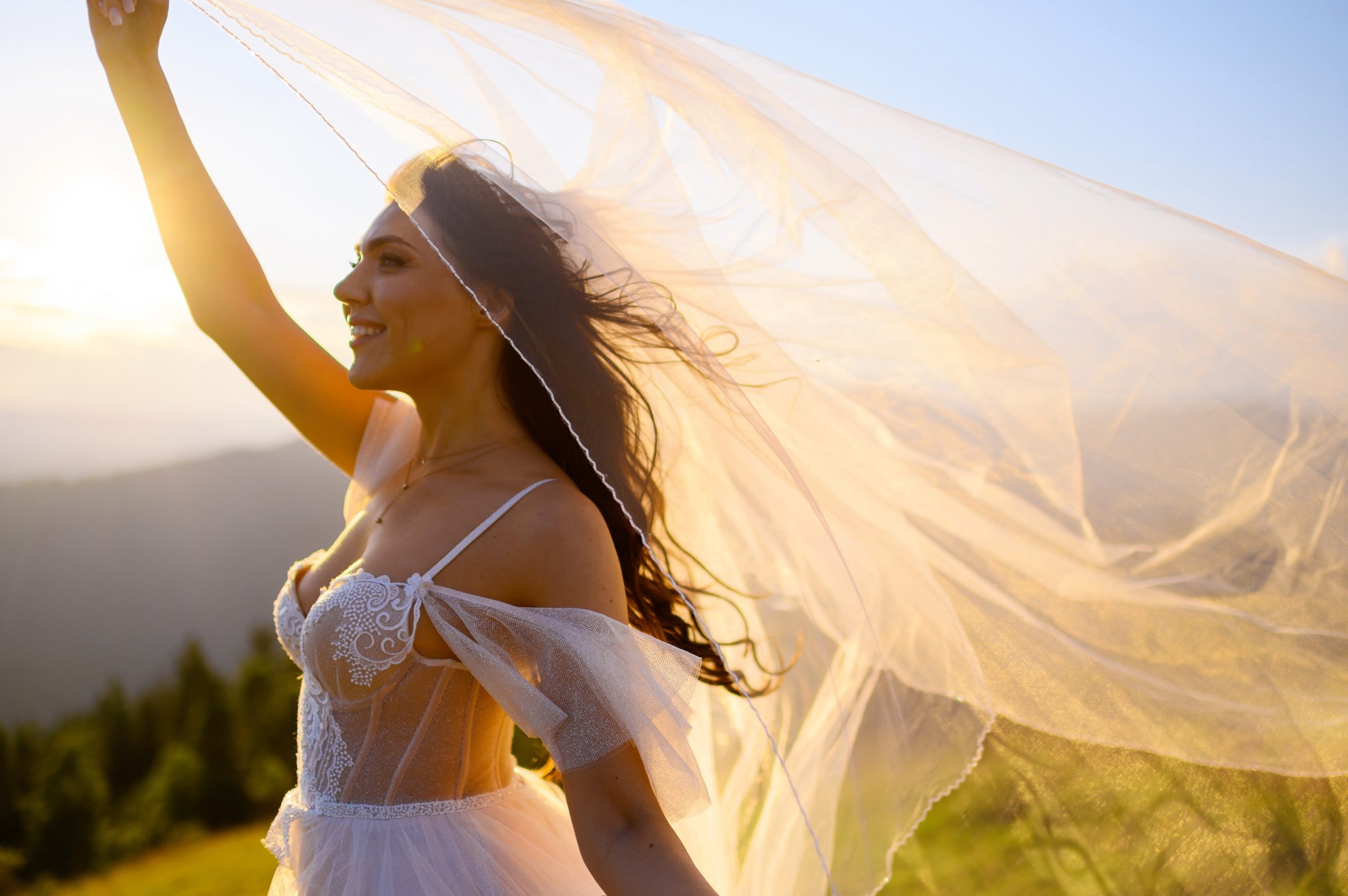 💃✨Deslúmbrate con Vestidos de Novia con Flecos! El Último Grito en Elegancia